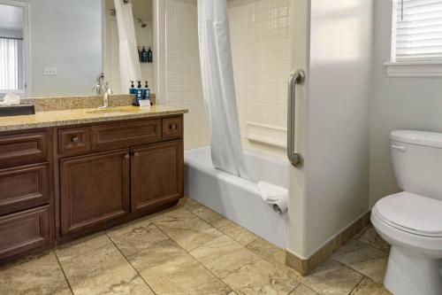 Ένα μπάνιο στο WorldMark Midway
