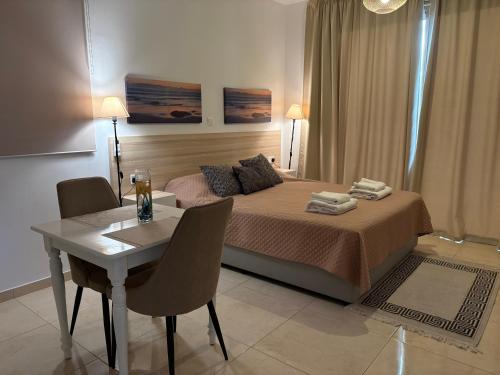 Ein Bett oder Betten in einem Zimmer der Unterkunft Harmony Seaview Apartments