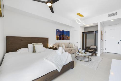 Exclusive Studio with City Views in Downtown Miami photo 20
