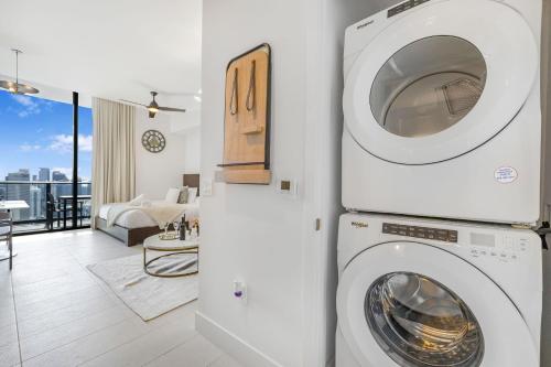 Exclusive Studio with City Views in Downtown Miami photo 42