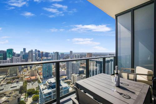 Exclusive Studio with City Views in Downtown Miami photo 13
