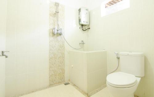 Ένα μπάνιο στο shakila guest house