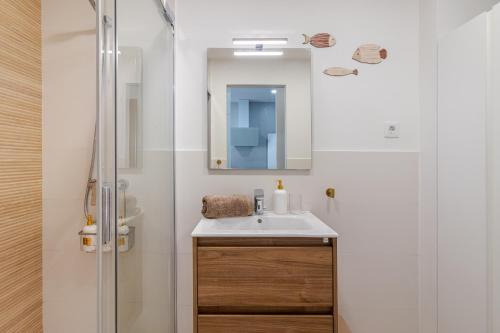 Ένα μπάνιο στο Puerto Rico Beachside Holidays