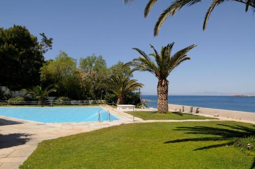 Kavouri Flat
