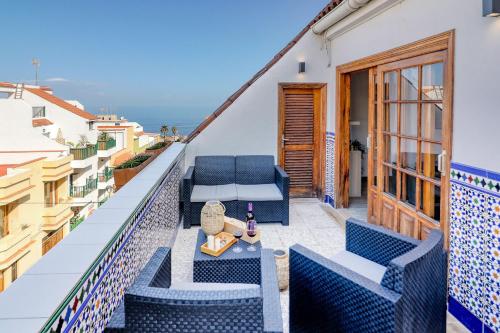 Cozy Retreat with Ocean Views, Private Terrace & Ensuite