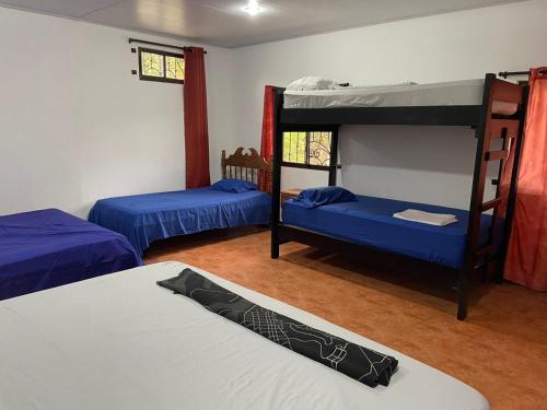 Ένα ή περισσότερα κρεβάτια σε δωμάτιο στο villa Alcaravan - 4 rooms home