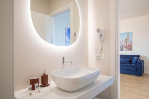 Top Floor Apartment with Elevator - Fantastic View