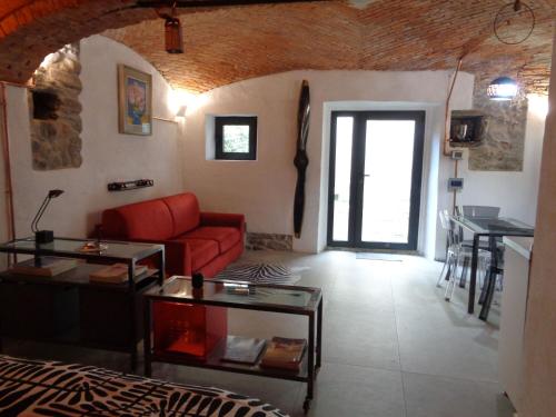 Gallery image of Stalla antico Glicine in Ispra