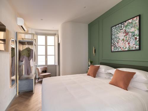 Flora Deluxe Apartment