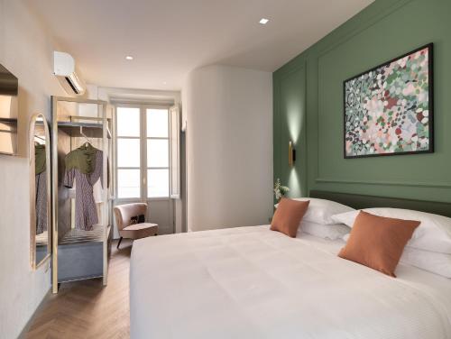 Flora Deluxe Apartment