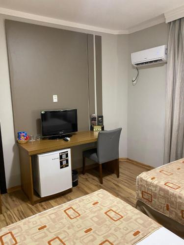 Μια τηλεόραση ή/και κέντρο ψυχαγωγίας στο Class Hotel Alfenas