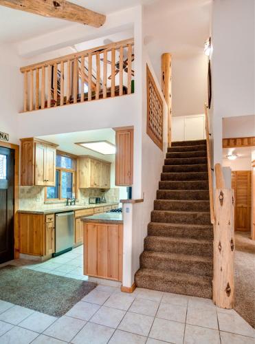 Dapur atau dapur kecil di Big Pine Lodge