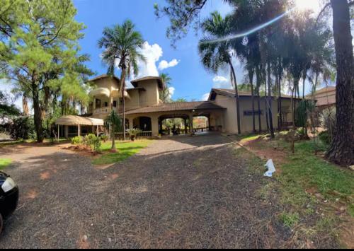 an image of a house with a tower at desativado in Sao Jose do Rio Preto