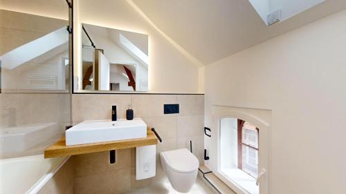 Bilik mandi di Apt 11 No 8A BoardingHouse Lüneburg