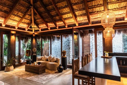 Casa Xik'Nal - Luxury Beach Front Villaにあるシーティングエリア