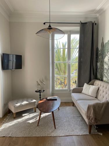 Zdjęcie z galerii obiektu Superbe T2 climatisé au centre + parking w Cannes