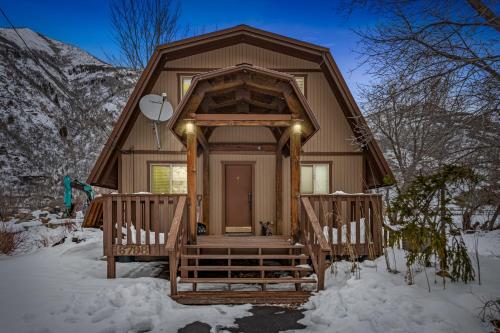 Vivian Park Sundance Cabin v zimě