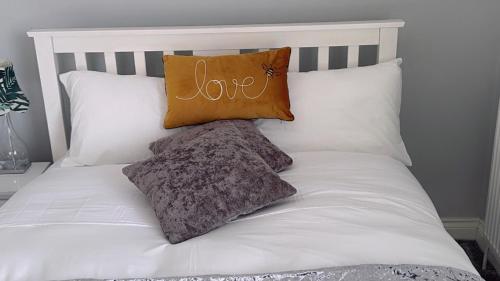 Tomelle Manchester photo 31