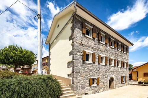 Apartments with parking space Veprinac, Opatija - 23856