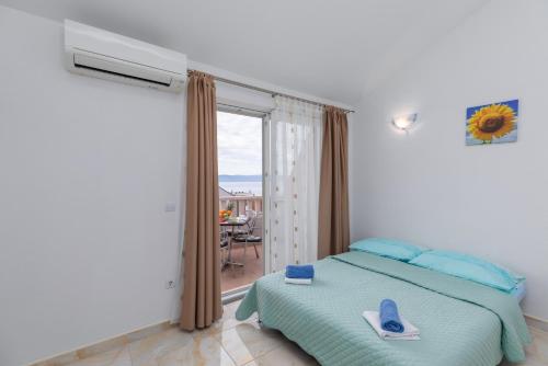 Apartments with parking space Baska Voda, Makarska - 23641
