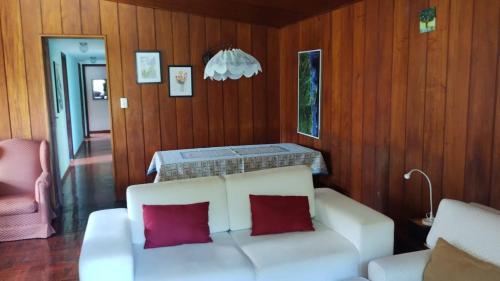 Novidade na Booking.com Casa com cachoeira em Araras Menor preço em Novidade na Booking.com Casa com cachoeira em Araras