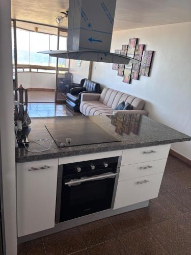 Dapur atau dapur kecil di Relaxing Beach Apartment,Sea Front Apart