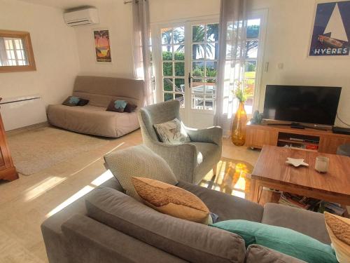 Appartement 3 pièces avec terrasse dans résidence privée à Sainte-Maxime