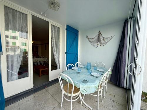 APPARTEMENT AVEC TERRASSE PROCHE PLAGE - FR-1-652-49