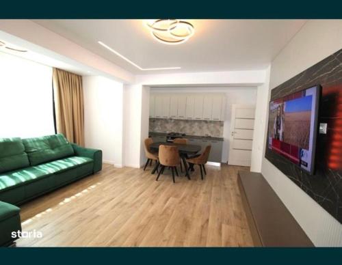 TV a/nebo společenská místnost v ubytování Smarald apartament!
