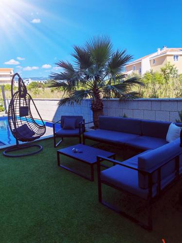 Apartmani Anastasia with pool, Novalja