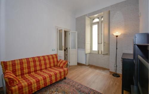 Χώρος καθιστικού στο 3 Bedroom Nice Home In Siracusa