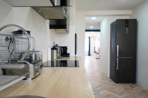 Bright Apartment with Balcony Downtown Marseille