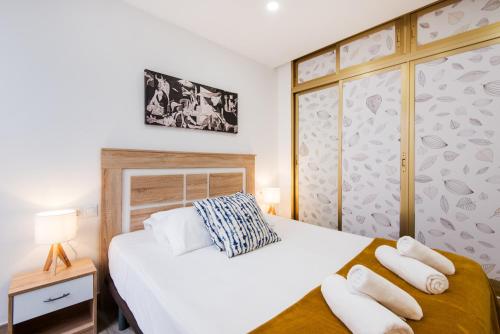 NEW STREET FANTASY 2 Center Apartment