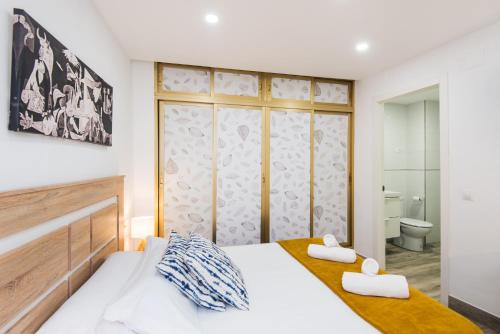 NEW STREET FANTASY 2 Center Apartment