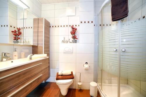 Koupelna v ubytování MARTINIHOF - Appartements mit Frühstück