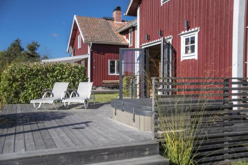 Το κτήριο όπου στεγάζεται  η βίλα