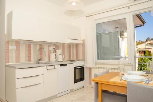 Comfort ,1BDR app with sea view,AC,41