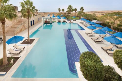 Gallery image of Ramada Resort Dead Sea in Sowayma