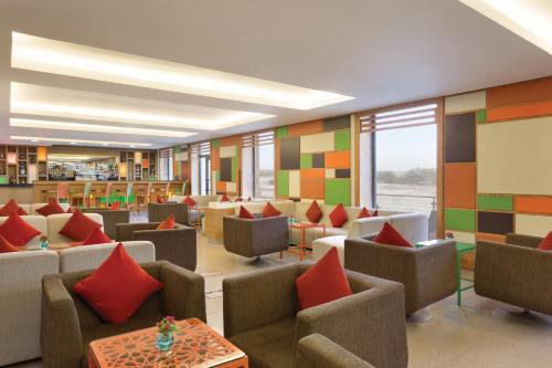 Gallery image of Ramada Resort Dead Sea in Sowayma