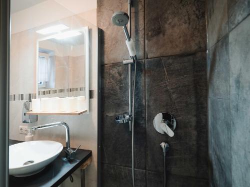 Apartment Avenue by Krone Company for Rent