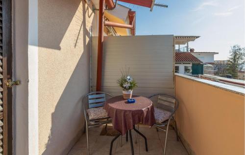 Nice Apartment In Jadranovo With Wifi