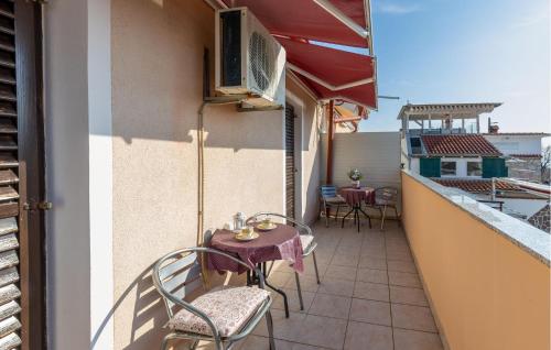 Lovely Apartment In Jadranovo With Wifi