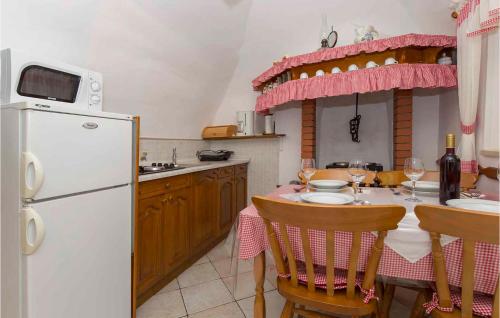 Awesome Home In Labin