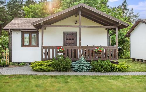 Amazing Home In Bobolin With Wifi