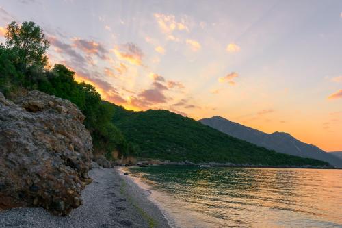 Φυσικό τοπίο κοντά σε αυτό το δωμάτιο σε οικογενειακή κατοικία