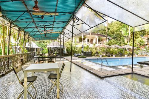 Piscina de la sau aproape de Ondas Do Mar Beach Resort Phase-1