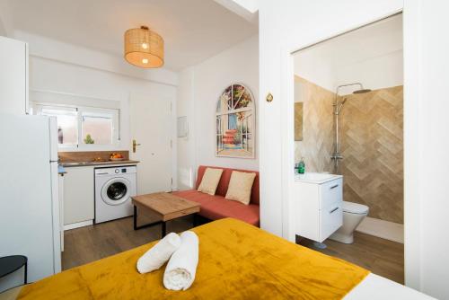 NEW FOR COUPLES Malaga Center Tour