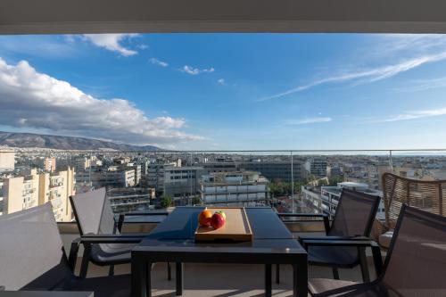 Elite Penthouse with Heated Pool and SkylineView