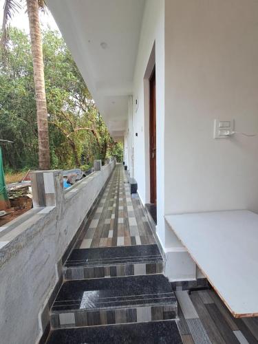 Φωτογραφία από το άλμπουμ του Studio Peaceful Path R-5 by Mukund Sadan Arambol σε Arambol