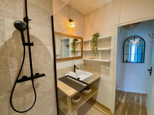 Kúpeľňa v ubytovaní ''Rooftop'' Superbe T3 quartier haut avec Rooftop privé!